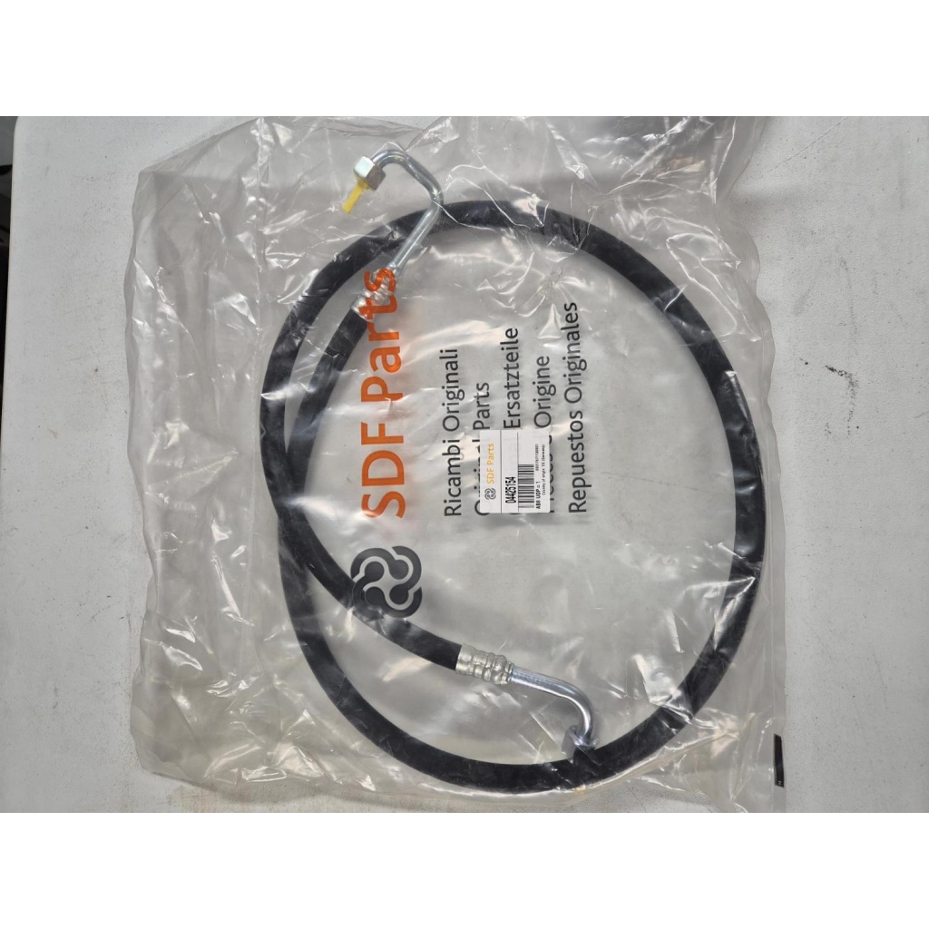 Slange til AC Deutz-Fahr 04425154